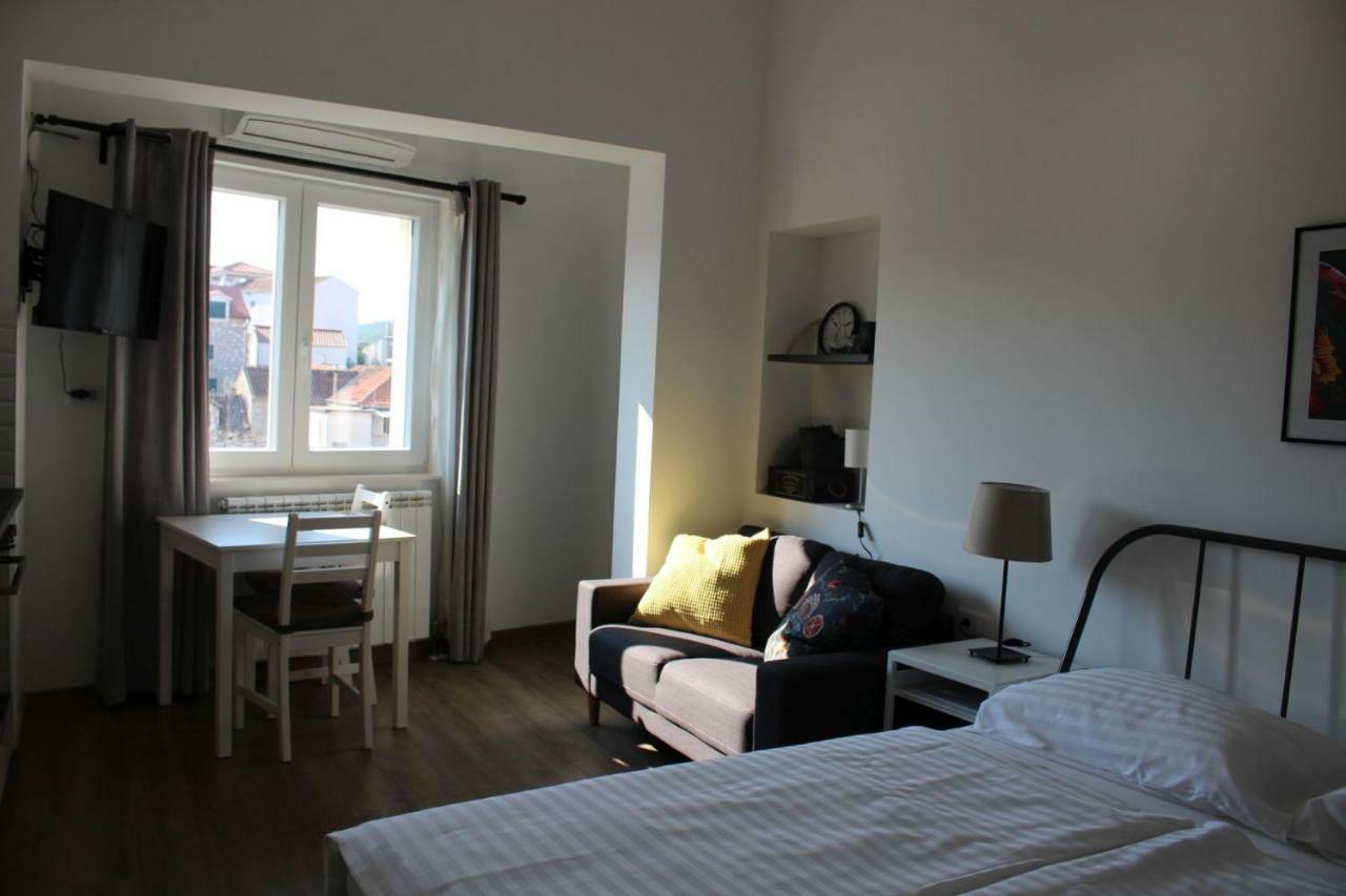 Apartments Ivan Zaton Zaton  Kültér fotó