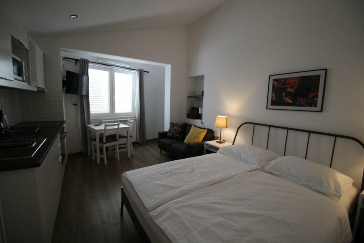 Apartments Ivan Zaton Zaton  Kültér fotó